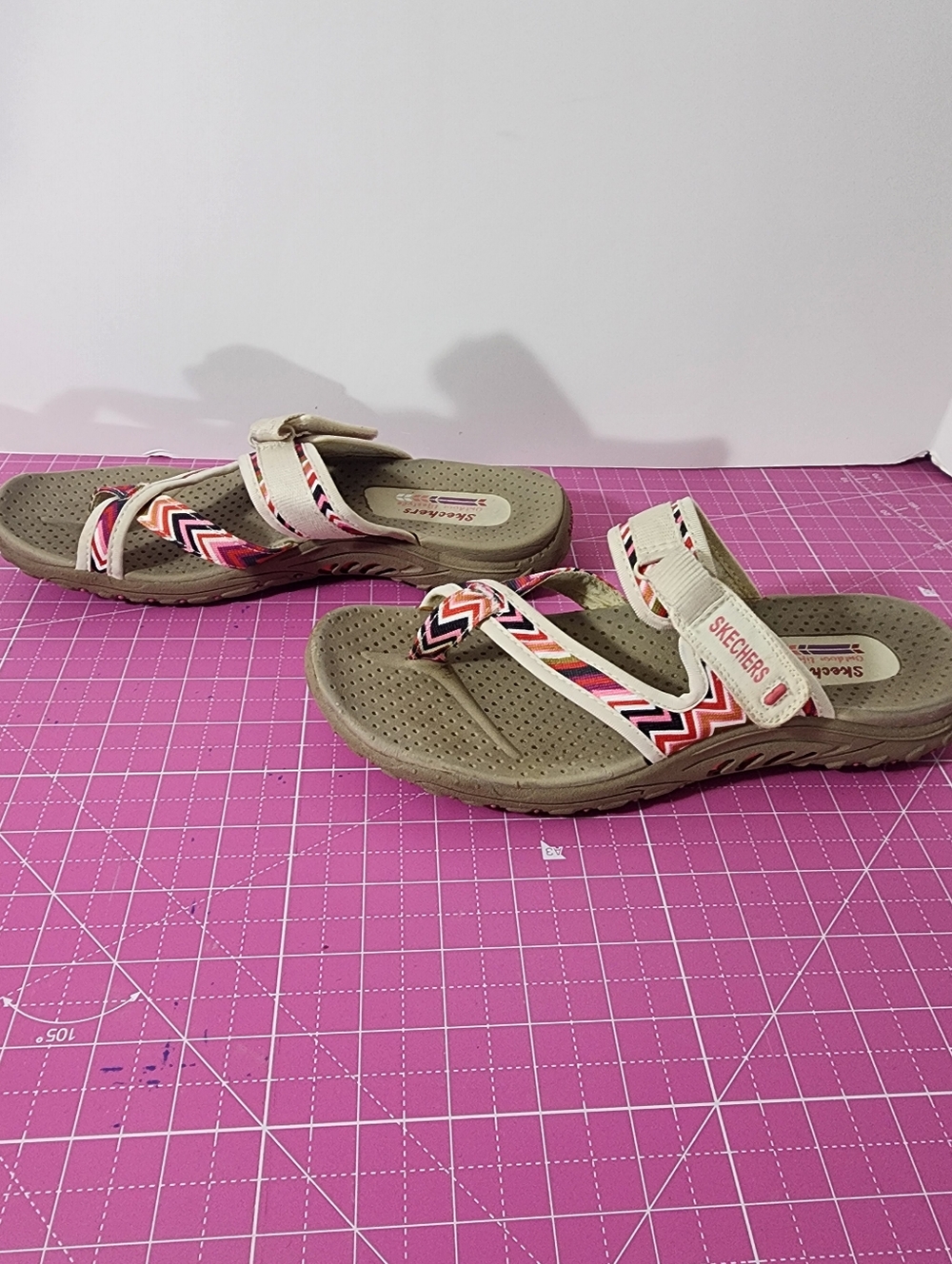 Skechers Outdoor Lifestyle Womens 8 Chevron Strappy Sandals Pink Orange - Picture 3 of 7